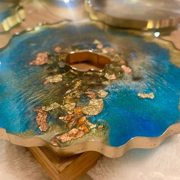 Set of 6 handmade geode resin coasters - Picture 4 of 4